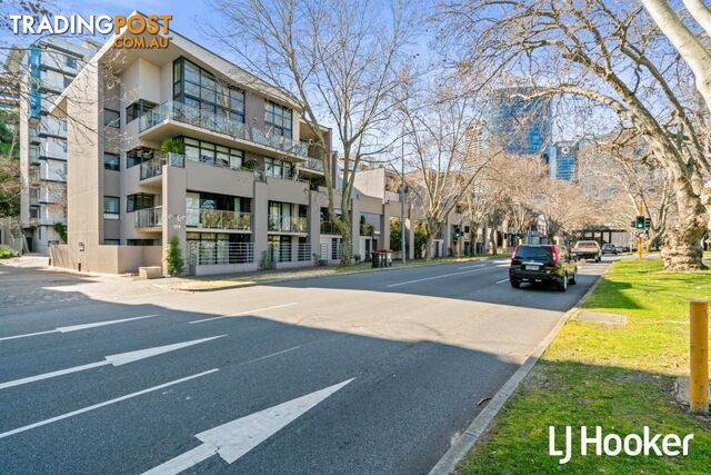 Unit 20/124 Mounts Bay Road PERTH WA 6000