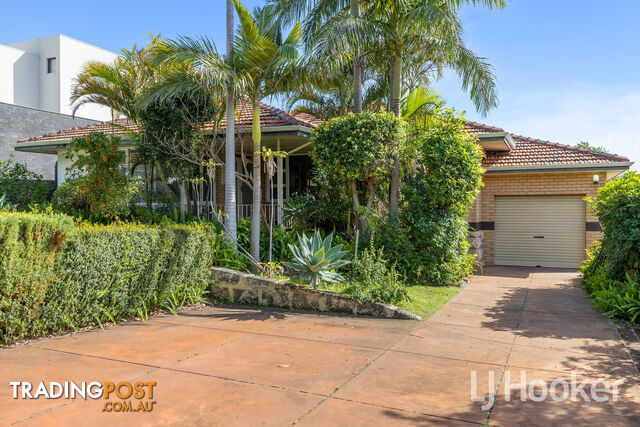 14 Polglass Way ARDROSS WA 6153