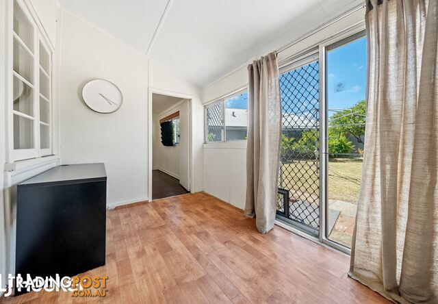 8 Plummer Street EAST VICTORIA PARK WA 6101