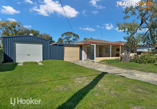 11 Oleander Street MADDINGTON WA 6109