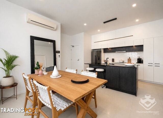 ID:21192600 9 Hooker Boulevard Broadbeach Waters QLD 4218 - photo 4 of 14