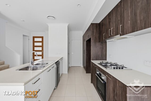34 24 Bonogin Road Mudgeeraba QLD 4213 - photo 4 of 17