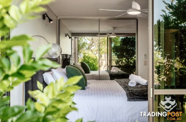 1 408 Marine Parade Biggera Waters QLD 4216 - photo 5 of 10