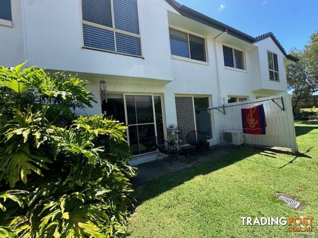 15/3 Arundel Drive Arundel QLD 4214