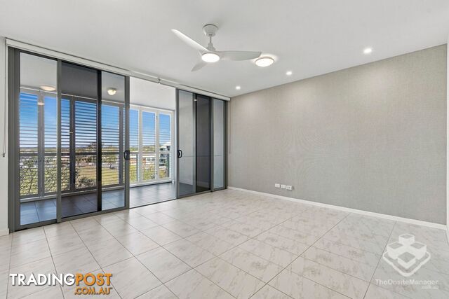 402 17 Bath Street Labrador QLD 4215
