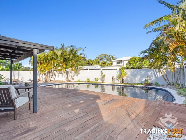 132 Oceanic Drive Mermaid Waters QLD 4218 - photo 4 of 18