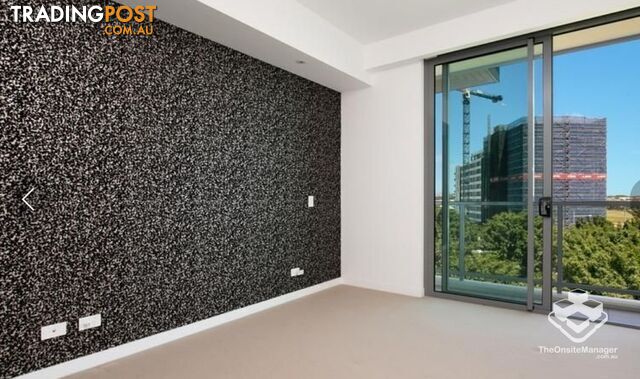 3503 126 Parkside Circuit Hamilton QLD 4007 - photo 4 of 15