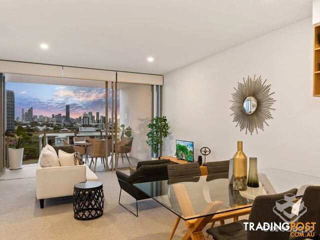 54 Lincoln Street Greenslopes QLD 4120