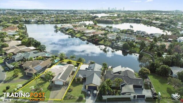 9 Cumberland Drive Varsity Lakes QLD 4227