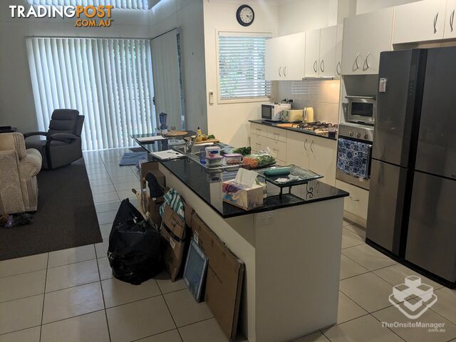 ID:21196440 71 Elizabeth Street Urangan QLD 4655 - photo 5 of 12