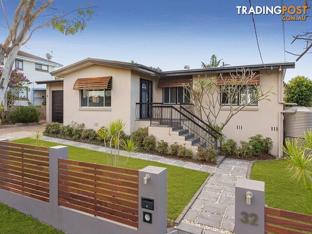 32 Trood Street MacGregor QLD 4109