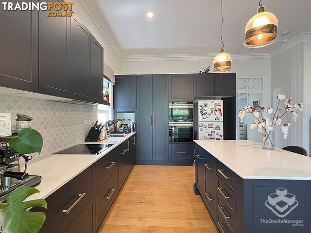 26 Errard Street Kelvin Grove QLD 4059 - photo 2 of 15