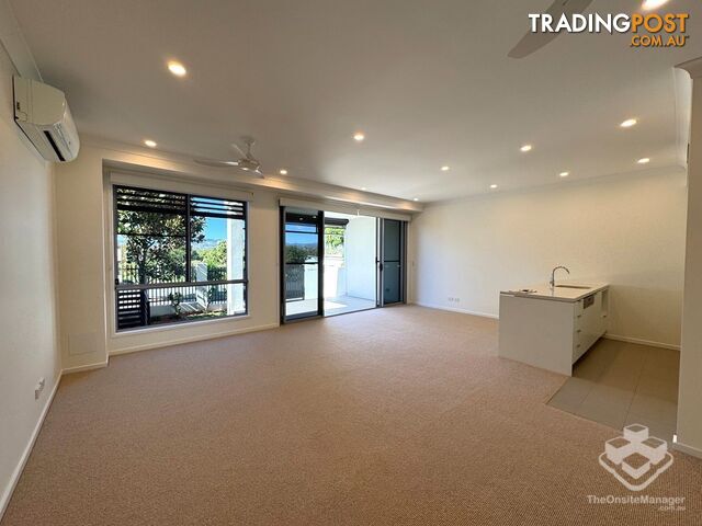 23 3400 Panorama Drive Carrara QLD 4211 - photo 2 of 12