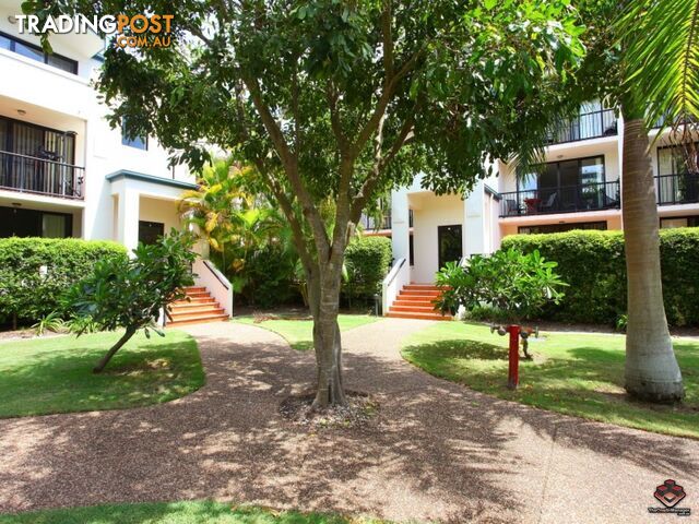 38 Labrador Street Labrador QLD 4215