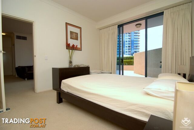 ID:3829343/45 Deakin Street Kangaroo Point QLD 4169