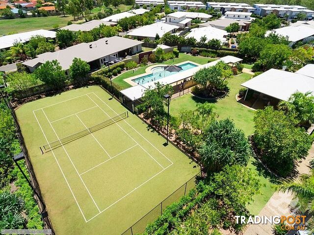 ID:21197987 230 Pulgul Street Urangan QLD 4655 - photo 2 of 26