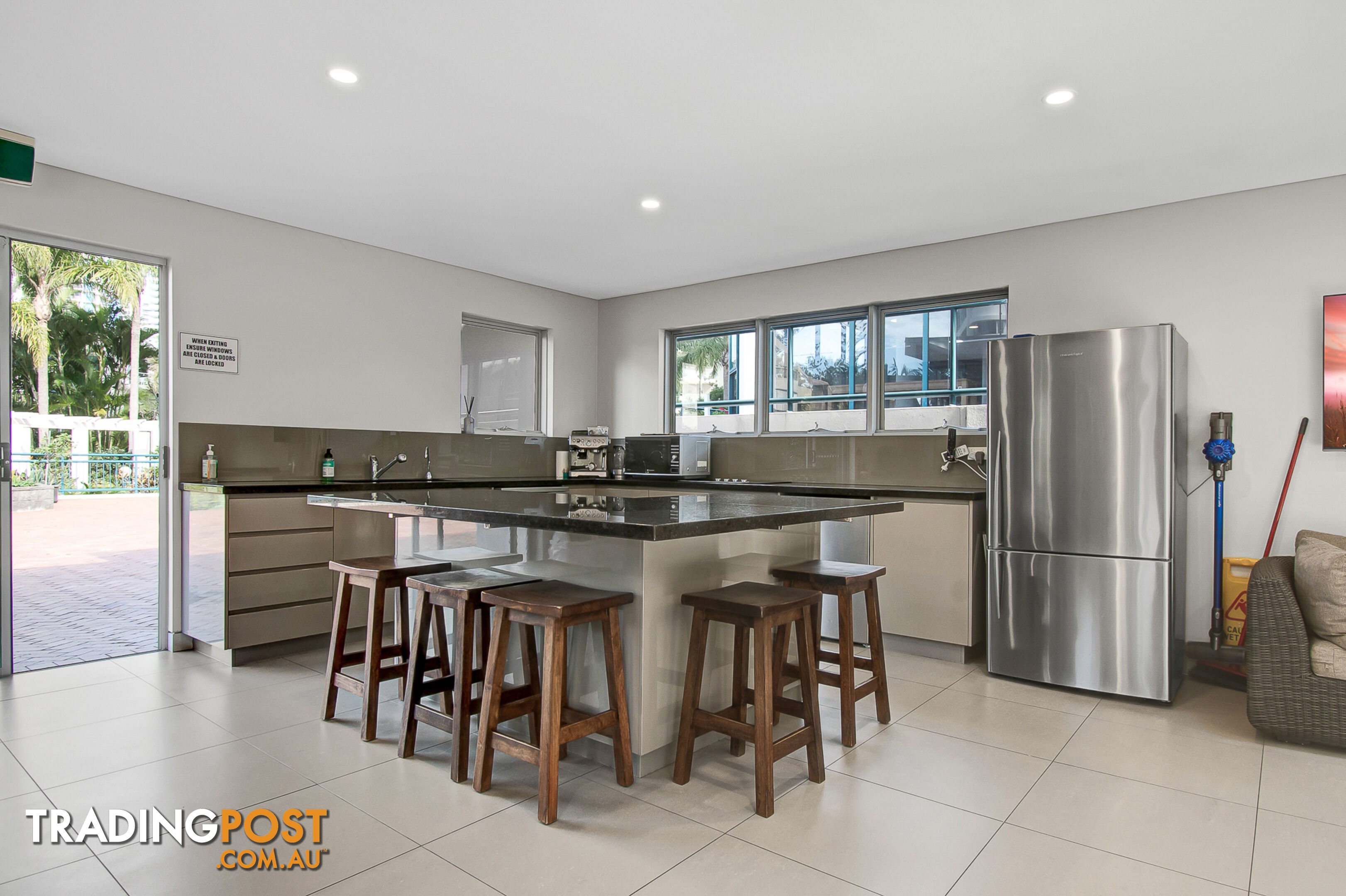 66/22 Montgomery Avenue Main Beach QLD 4217