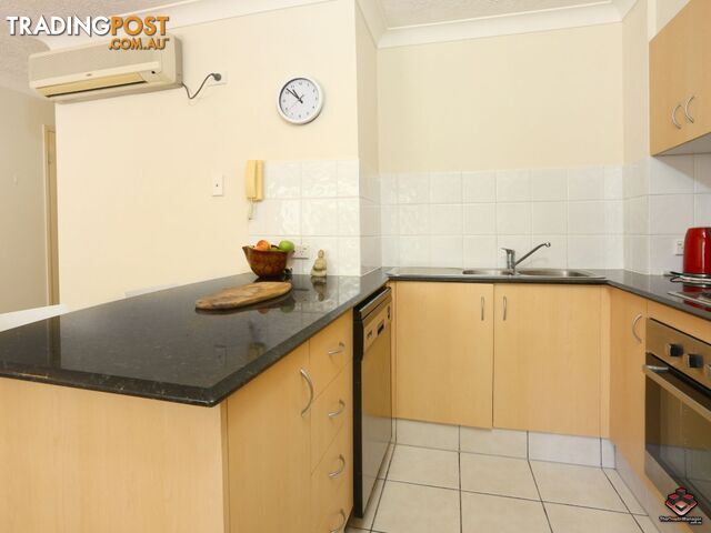 38 Labrador Street Labrador QLD 4215