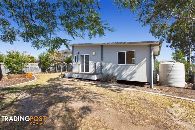 8 Stanaway Place Bellbowrie QLD 4070 - photo 5 of 5
