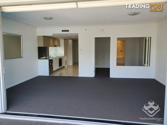 203 30-32 Paradise Island Surfers Paradise QLD 4217 - photo 2 of 13