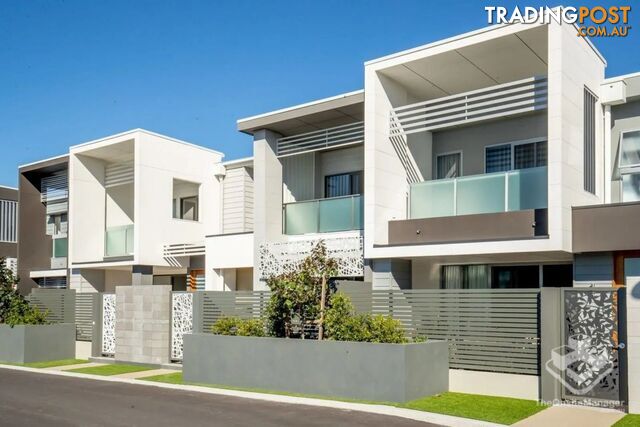 39 1 Vue Boulevard Robina QLD 4226