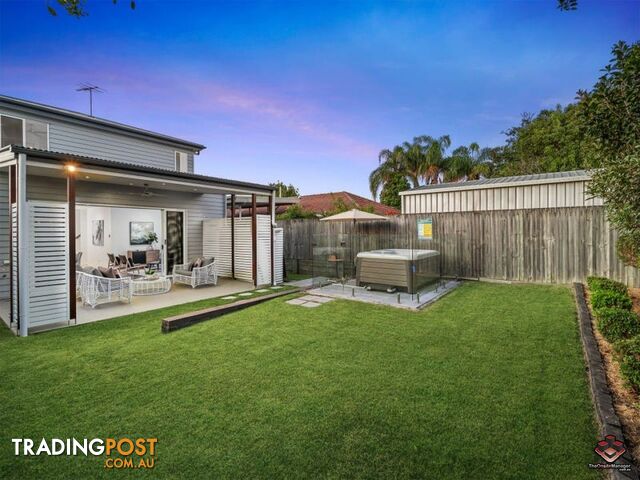 24 Boronia Avenue Holland Park West QLD 4121