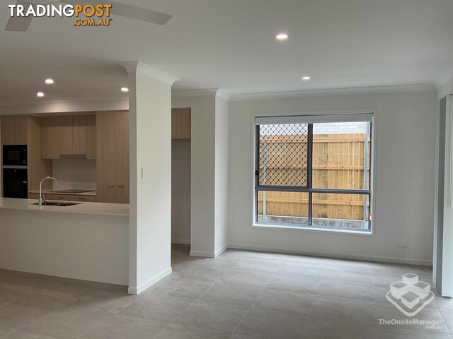 10 Lena Street Browns Plains QLD 4118 - photo 3 of 8