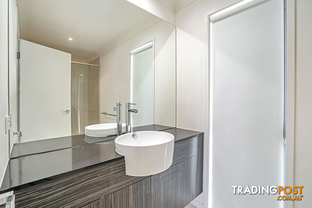 ID:21197470 18 Archipelago Street Pacific Pines QLD 4211 - photo 5 of 11