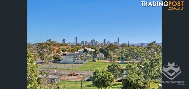 15 20 Bombery Street Cannon Hill QLD 4170 - photo 2 of 12