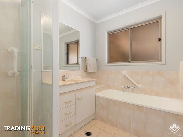 45 River Oak Drive Helensvale QLD 4212