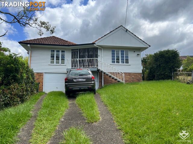 12 Mavis Street Saint Lucia QLD 4067