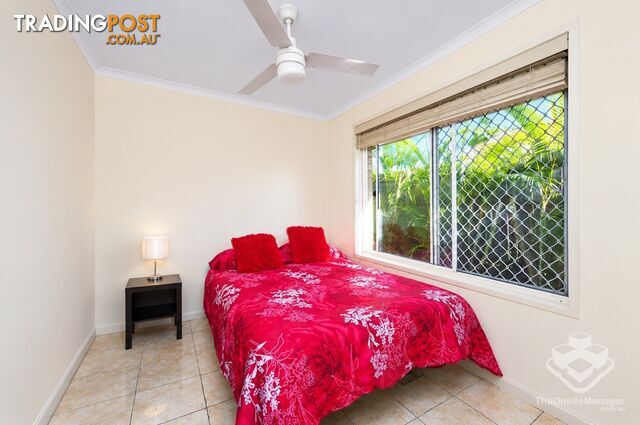 43 Allied Drive Arundel QLD 4214 - photo 5 of 11