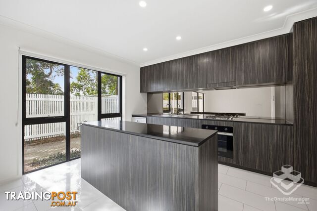 14 26 Hotham Drive Pacific Pines QLD 4211