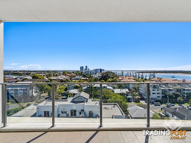 809 17 Bath Street Labrador QLD 4215