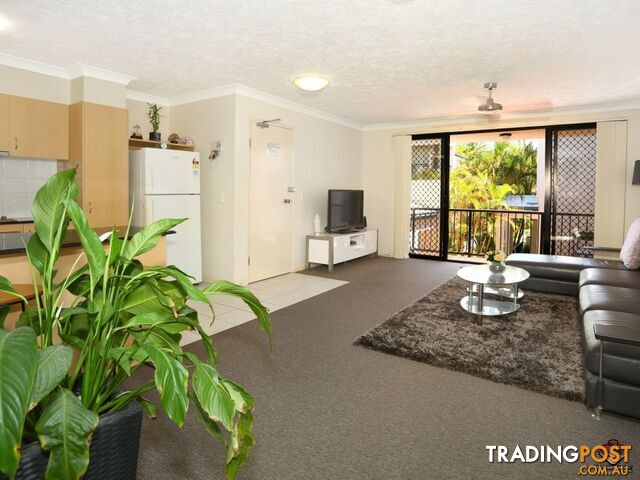 38 Labrador Street Labrador QLD 4215