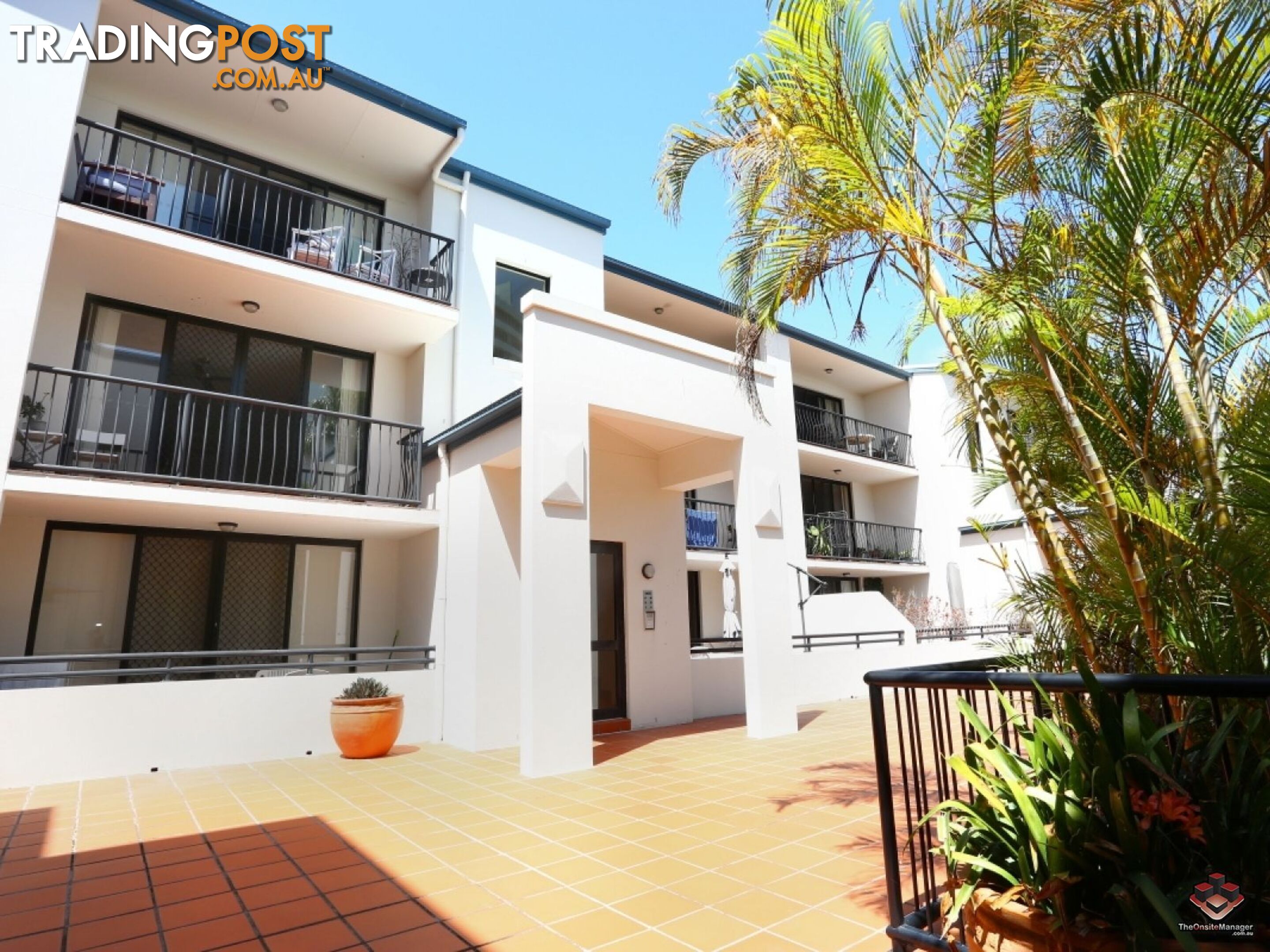 38 Labrador Street Labrador QLD 4215