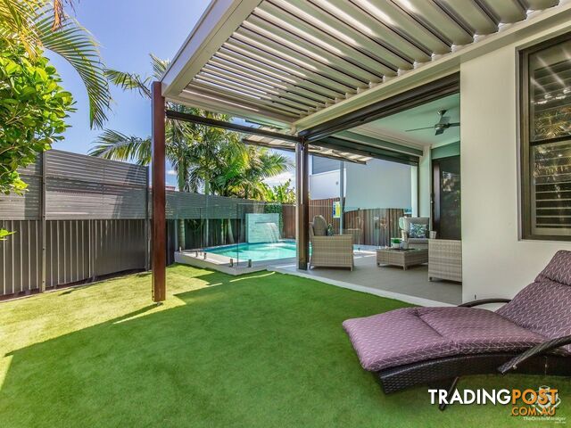 54 Milton Avenue Paradise Point QLD 4216