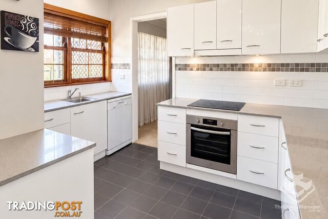 36 Croxley Street Upper Mount Gravatt QLD 4122 - photo 5 of 17