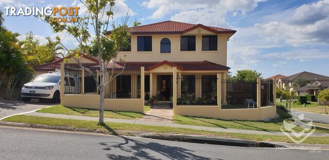 124 Crestwood Drive Molendinar QLD 4214
