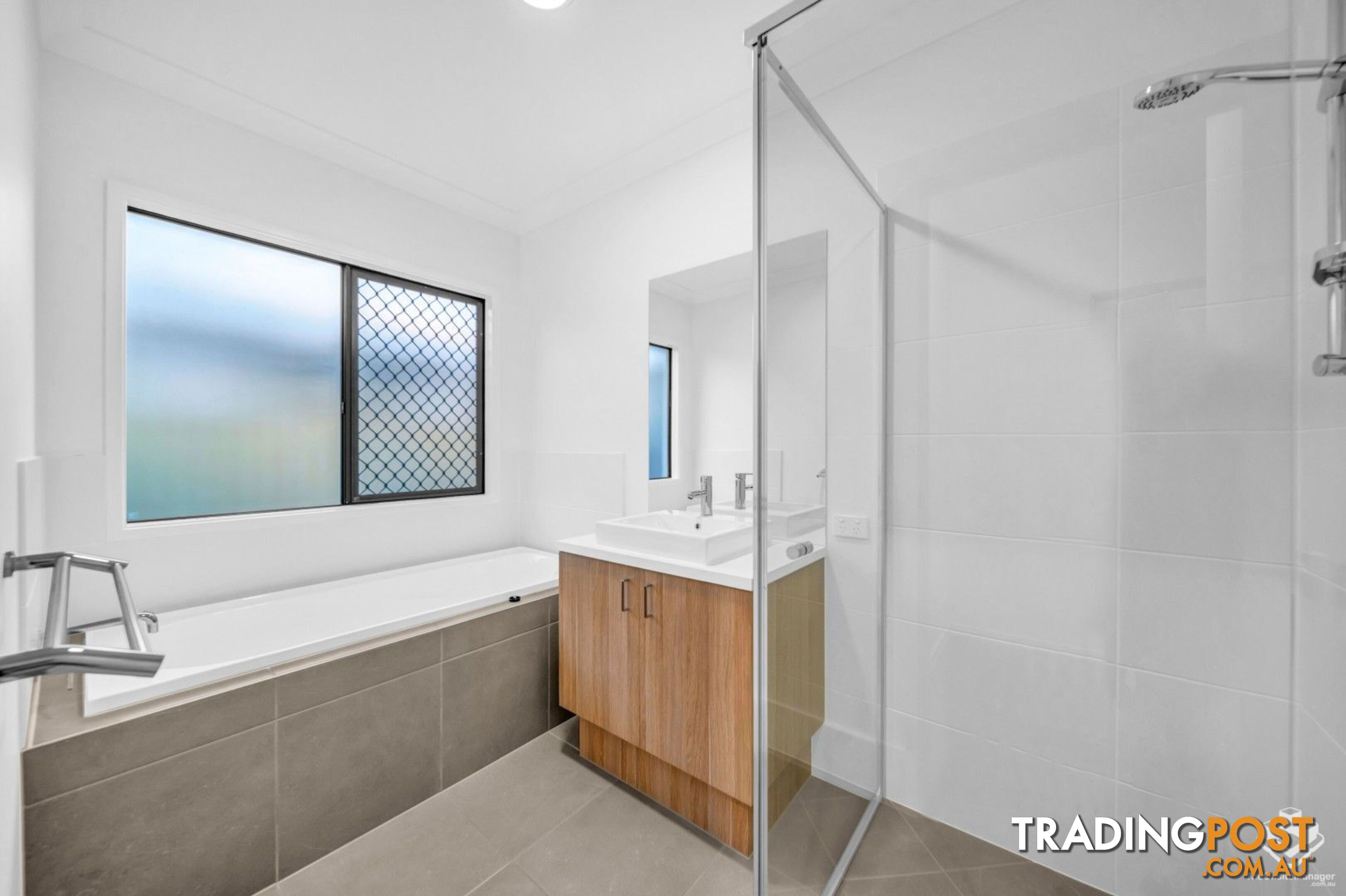 10 Potter Way White Rock QLD 4306