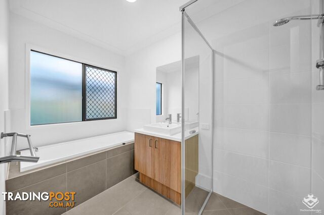 10 Potter Way White Rock QLD 4306