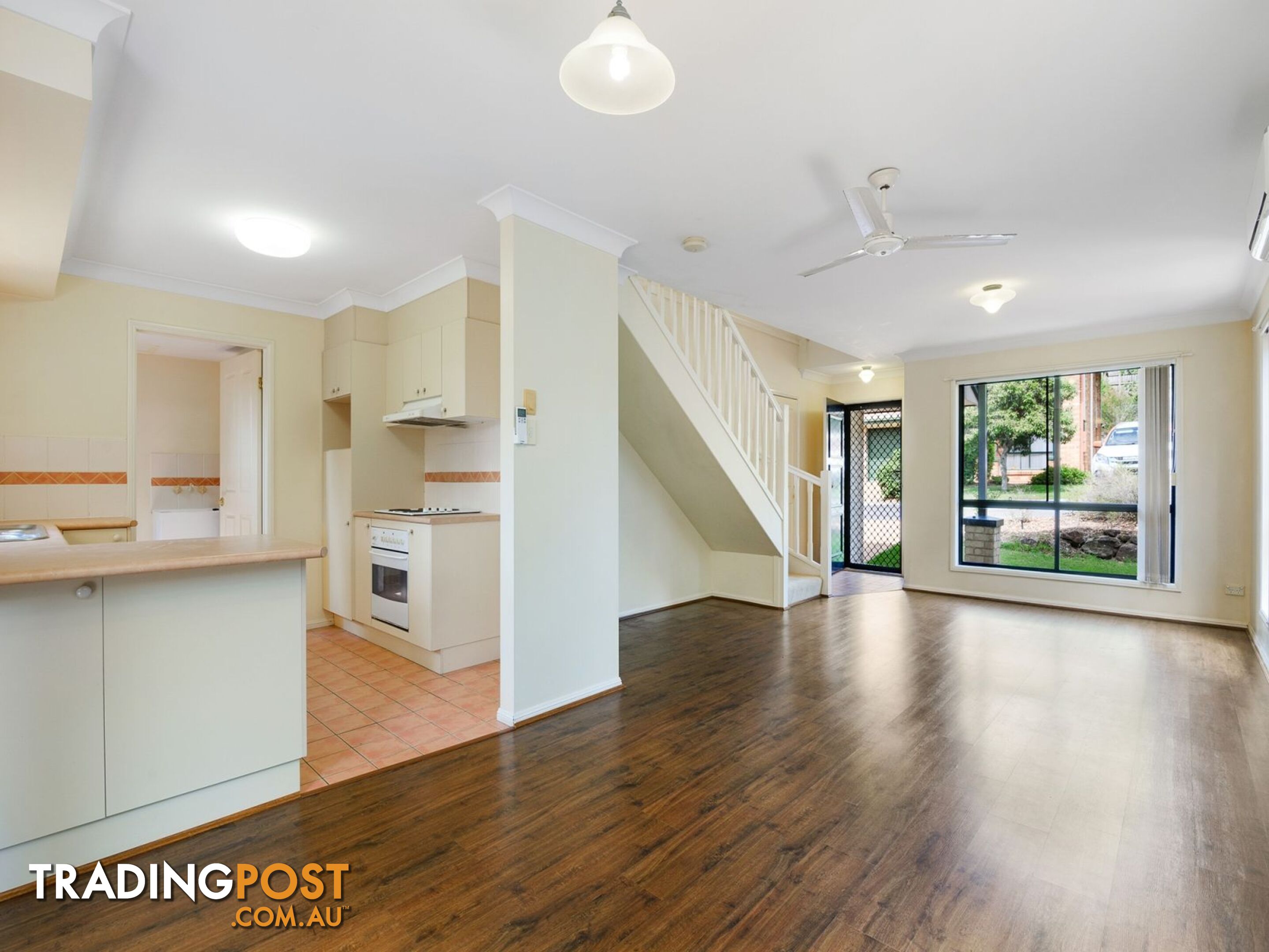 32/90 Oakleaf Street Eight Mile Plains QLD 4113