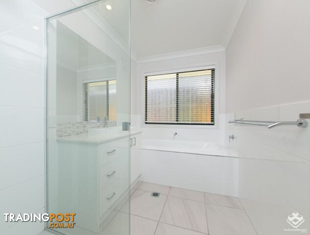 7 Pidna Lane Pimpama QLD 4209