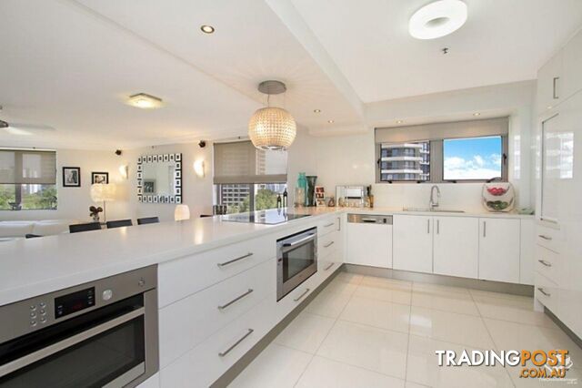 ID:3842114/12 Commodore Drive Surfers Paradise QLD 4217