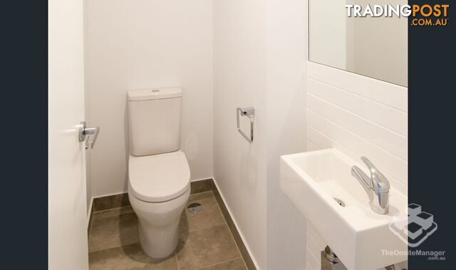3 1 Flametree Circuit Arundel QLD 4214
