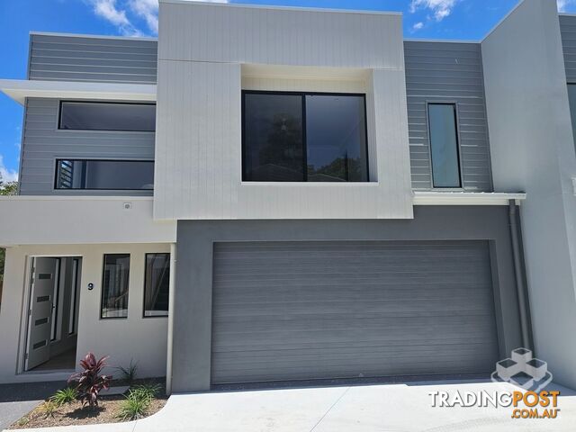 9 74 FINNEGAN WAY COOMERA QLD 4209