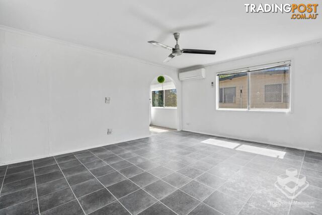 9 Bambil Street Crestmead QLD 4132 - photo 4 of 13