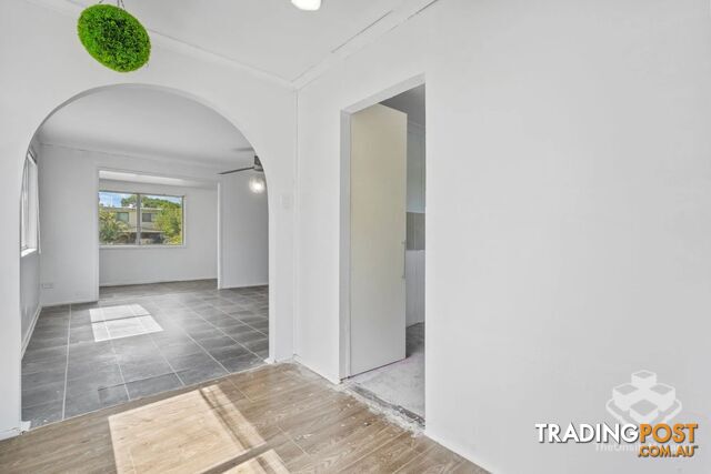 9 Bambil Street Crestmead QLD 4132 - photo 3 of 13