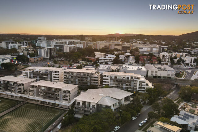 ID:21185200 95 Clarence Road Indooroopilly QLD 4068