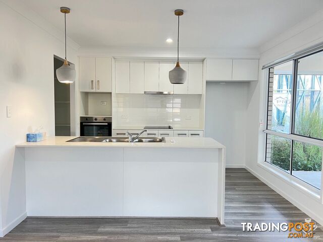 31 Moon Circuit Karawatha QLD 4117 - photo 2 of 16